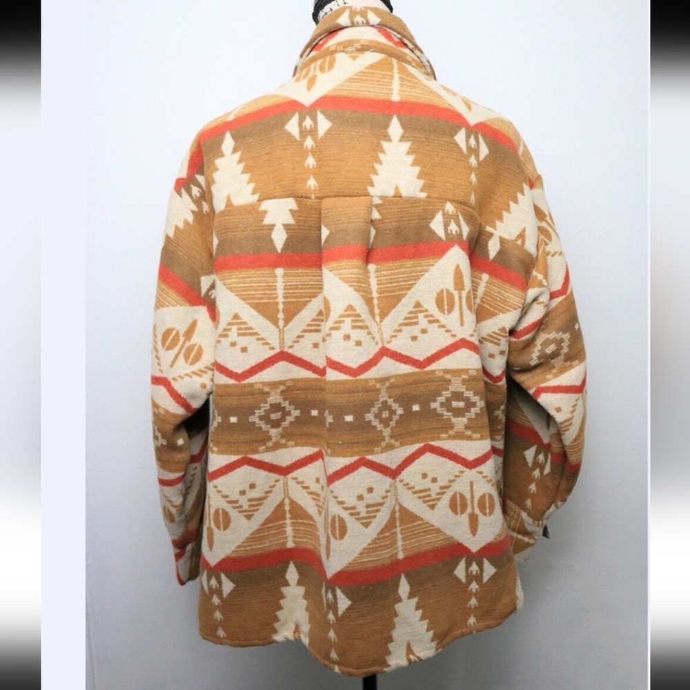 Aztec style jacket/shacket - Picture 2 of 3